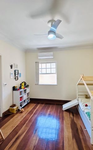 Casa para alugar com 380m², 4 quartos e 2 vagas