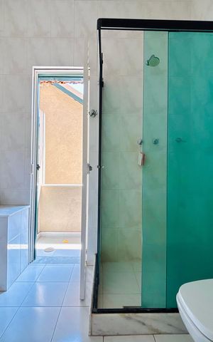 Casa para alugar com 380m², 4 quartos e 2 vagas