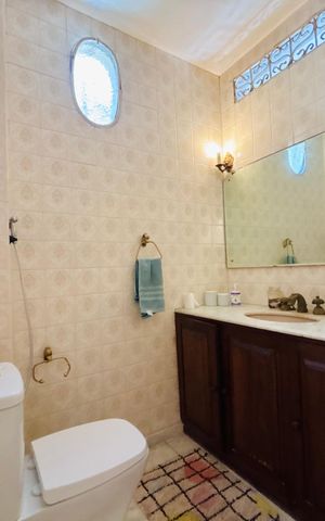 Casa para alugar com 380m², 4 quartos e 2 vagas