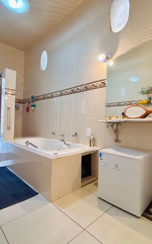 Casa para alugar com 380m², 4 quartos e 2 vagas