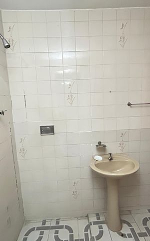 Casa à venda com 260m², 3 quartos e 3 vagasBanheiro do Quarto 4