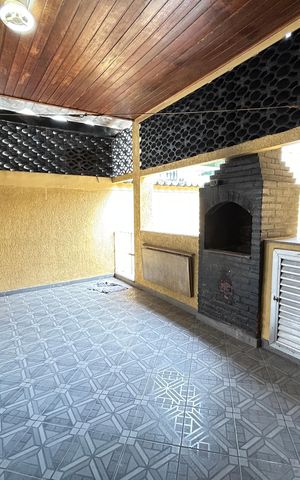 Casa à venda com 260m², 3 quartos e 3 vagasChurrasqueira