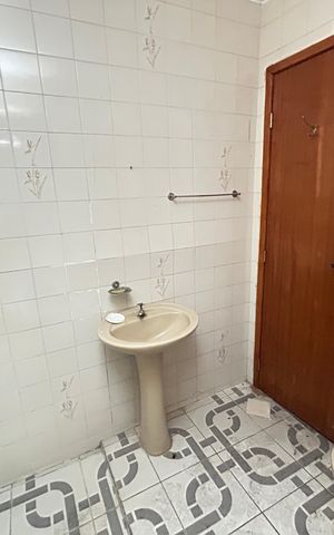Casa à venda com 260m², 3 quartos e 3 vagasBanheiro do Quarto 4