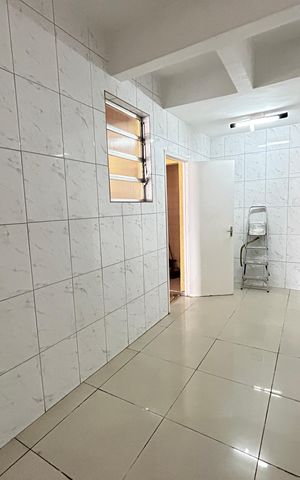 Casa à venda com 260m², 3 quartos e 3 vagasCozinha