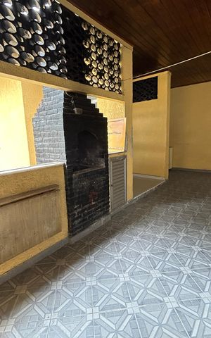 Casa à venda com 260m², 3 quartos e 3 vagasChurrasqueira