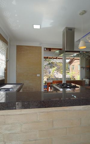 Casa para alugar com 425m², 2 quartos e 1 vagaCozinha 