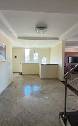 Casa à venda com 683m², 7 quartos e 8 vagas