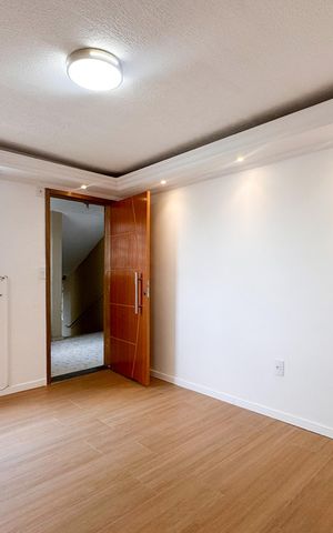 Apartamento à venda com 45m², 2 quartos e 1 vaga Apartamento à venda com 45m², 2 quartos e 1 vagaSala