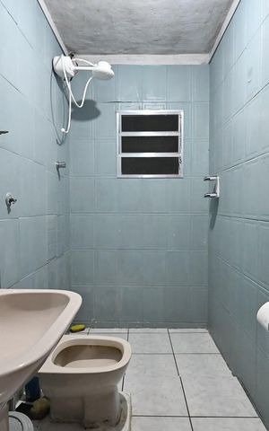 Casa à venda com 125m², 5 quartos e 2 vagasBanheiro Casa 1