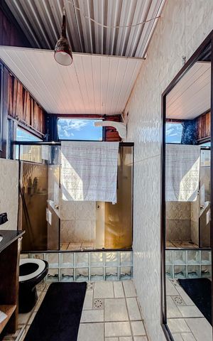 Casa à venda com 270m², 5 quartos e sem vagaBanheiro