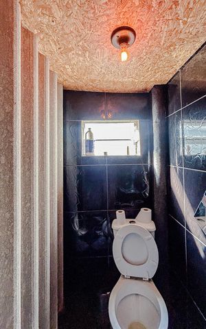 Casa à venda com 270m², 5 quartos e sem vagaLavabo