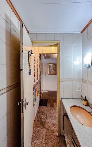 Casa à venda com 270m², 5 quartos e sem vagaBanheiro