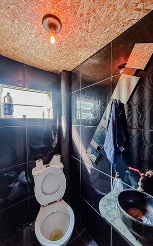 Casa à venda com 270m², 5 quartos e sem vagaLavabo