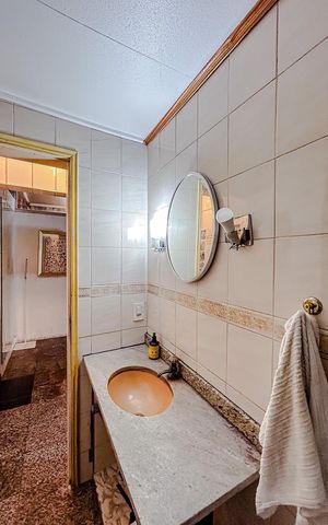 Casa à venda com 270m², 5 quartos e sem vagaBanheiro