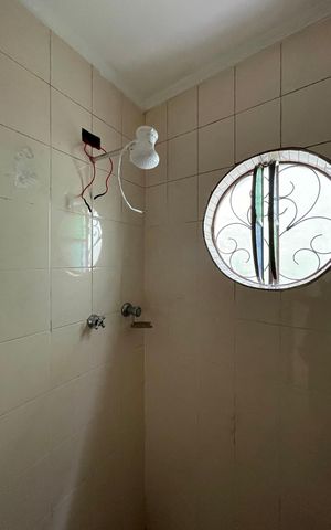 Casa para alugar com 160m², 2 quartos e 1 vaga Casa para alugar com 160m², 2 quartos e 1 vagaBanheiro
