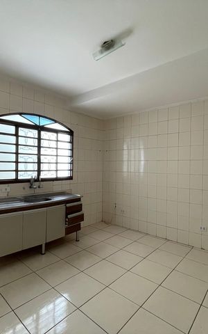 Casa para alugar com 160m², 2 quartos e 1 vaga Casa para alugar com 160m², 2 quartos e 1 vagaCozinha