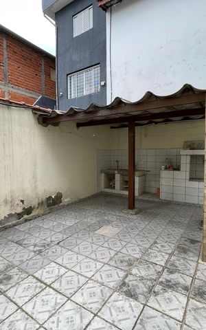 Casa para alugar com 160m², 2 quartos e 1 vaga Casa para alugar com 160m², 2 quartos e 1 vagaÁrea de Serviço