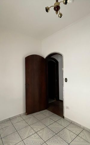Casa para alugar com 160m², 2 quartos e 1 vaga Casa para alugar com 160m², 2 quartos e 1 vagaQuarto 1