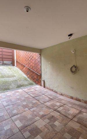 Casa para alugar com 160m², 2 quartos e 1 vaga Casa para alugar com 160m², 2 quartos e 1 vagaGaragem