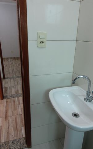 Casa de condomínio para alugar com 51m², 2 quartos e 1 vagaBanheiro da Suíte 1