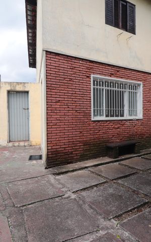 Casa para alugar com 128m², 2 quartos e 3 vagasEntrada