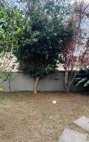 Casa de condomínio para alugar com 90m², 2 quartos e 2 vagas