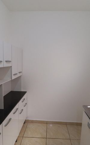 Apartamento para alugar com 64m², 2 quartos e 1 vagaCozinha 
