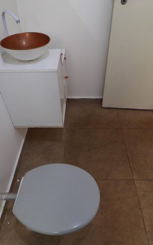 Apartamento para alugar com 64m², 2 quartos e 1 vagaBanheiro 