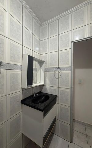 Casa para alugar com 120m², 2 quartos e sem vaga Casa para alugar com 120m², 2 quartos e sem vagaBanheiro Social