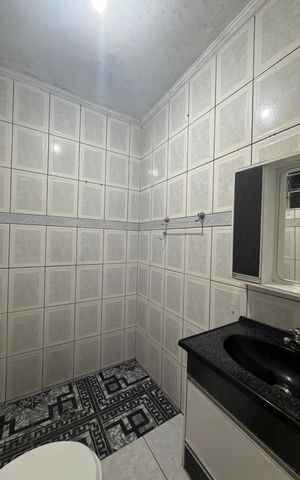 Casa para alugar com 120m², 2 quartos e sem vaga Casa para alugar com 120m², 2 quartos e sem vagaBanheiro Social