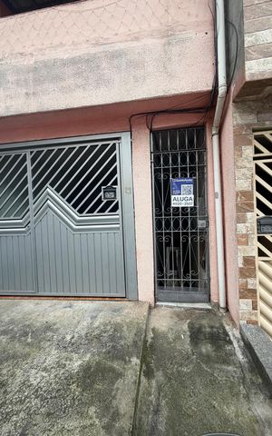Casa para alugar com 120m², 2 quartos e sem vaga Casa para alugar com 120m², 2 quartos e sem vagaFachada