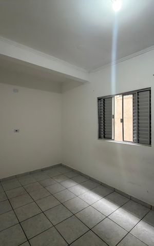 Casa para alugar com 120m², 2 quartos e sem vaga Casa para alugar com 120m², 2 quartos e sem vagaQuarto 1
