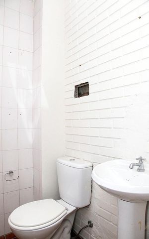 Apartamento para alugar com 65m², 2 quartos e sem vagaBanheiro de Serviço