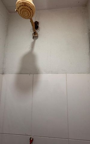 Apartamento à venda com 196m², 4 quartos e 8 vagas Apartamento à venda com 196m², 4 quartos e 8 vagasÁrea de Serviço - Banheiroe Serviço