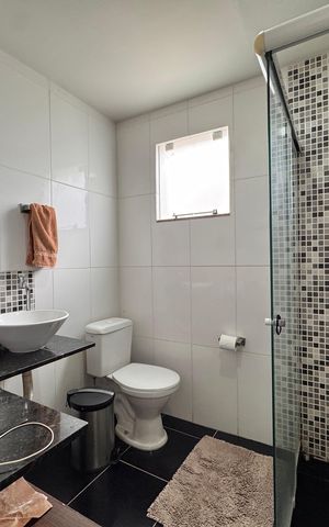 Apartamento à venda com 196m², 4 quartos e 8 vagas Apartamento à venda com 196m², 4 quartos e 8 vagasBanheiro Social