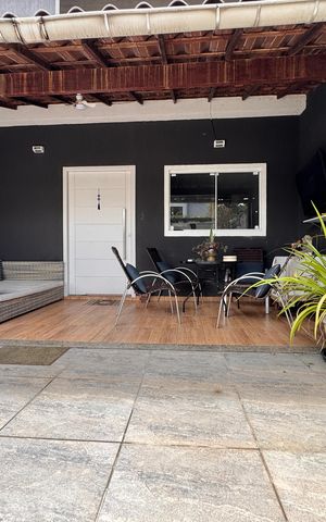 Apartamento à venda com 196m², 4 quartos e 8 vagas Apartamento à venda com 196m², 4 quartos e 8 vagasÁrea externa