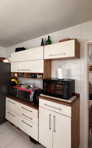 Apartamento à venda com 196m², 4 quartos e 8 vagas Apartamento à venda com 196m², 4 quartos e 8 vagasCozinha