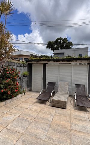 Apartamento à venda com 196m², 4 quartos e 8 vagas Apartamento à venda com 196m², 4 quartos e 8 vagasÁrea externa