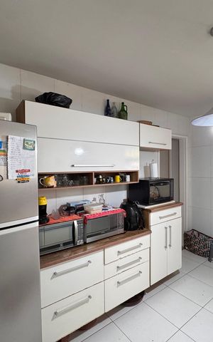 Apartamento à venda com 196m², 4 quartos e 8 vagas Apartamento à venda com 196m², 4 quartos e 8 vagasCozinha
