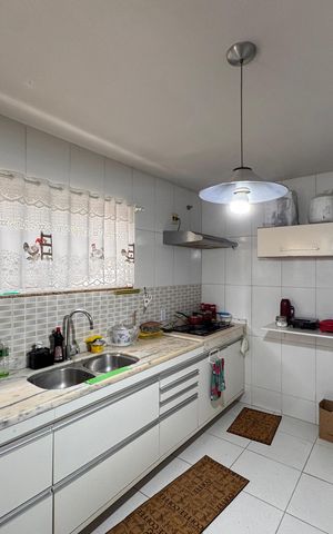 Apartamento à venda com 196m², 4 quartos e 8 vagas Apartamento à venda com 196m², 4 quartos e 8 vagasCozinha