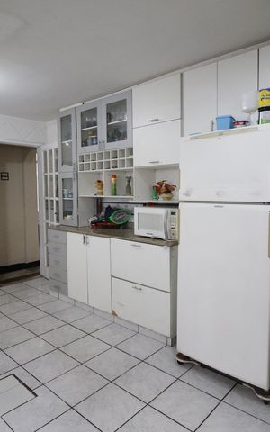 Casa de condomínio à venda com 300m², 6 quartos e 3 vagasCozinha