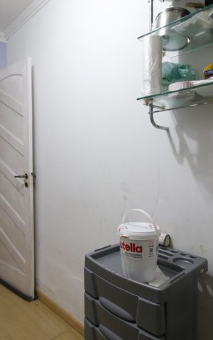 Casa de condomínio à venda com 300m², 6 quartos e 3 vagasQuarto