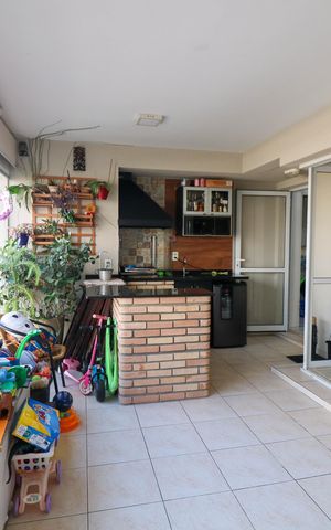 Apartamento à venda com 100m², 3 quartos e 2 vagas Apartamento à venda com 100m², 3 quartos e 2 vagasVaranda