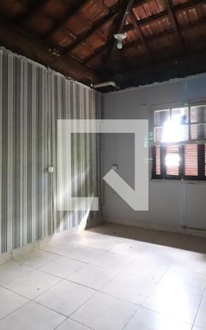 Casa para alugar com 200m², 4 quartos e 1 vaga