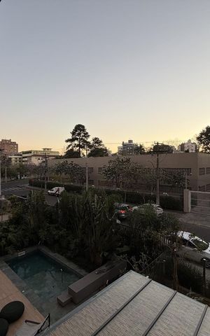 Apartamento à venda com 71m², 2 quartos e 1 vaga Apartamento à venda com 71m², 2 quartos e 1 vagaVaranda