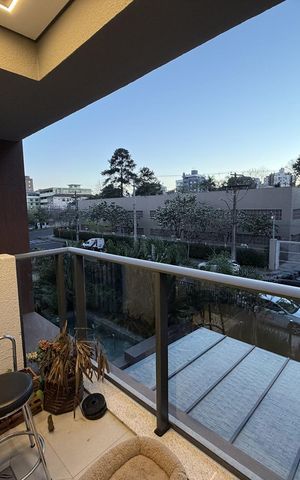Apartamento à venda com 71m², 2 quartos e 1 vaga Apartamento à venda com 71m², 2 quartos e 1 vagaVaranda