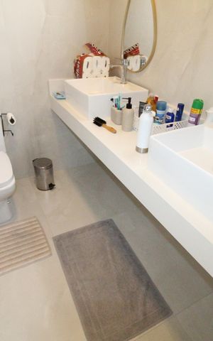 Casa de condomínio para alugar com 200m², 5 quartos e 2 vagasBanheiro da Suíte 4
