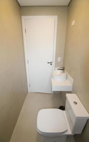 Casa de condomínio para alugar com 200m², 5 quartos e 2 vagasBanheiro da Suíte 3