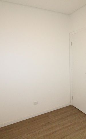 Casa de condomínio para alugar com 200m², 5 quartos e 2 vagasQuarto 