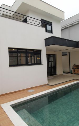 Casa de condomínio para alugar com 200m², 5 quartos e 2 vagasÁrea Externa